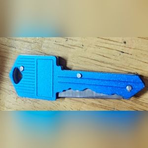 Blue Key Knife